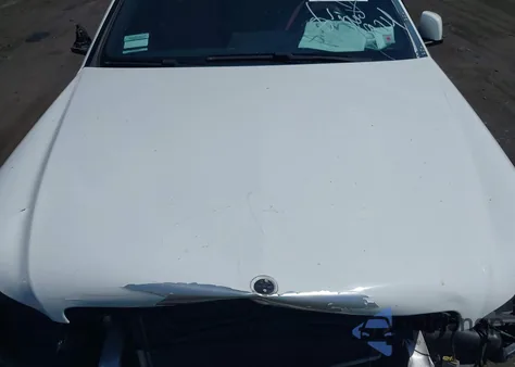 2015 Mercedes-Benz C 250 из США, поврежденный, VIN WDDGJ4HB8FG358798